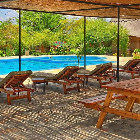 Murchison Falls Bamboo Village Paraa エクステリア 写真