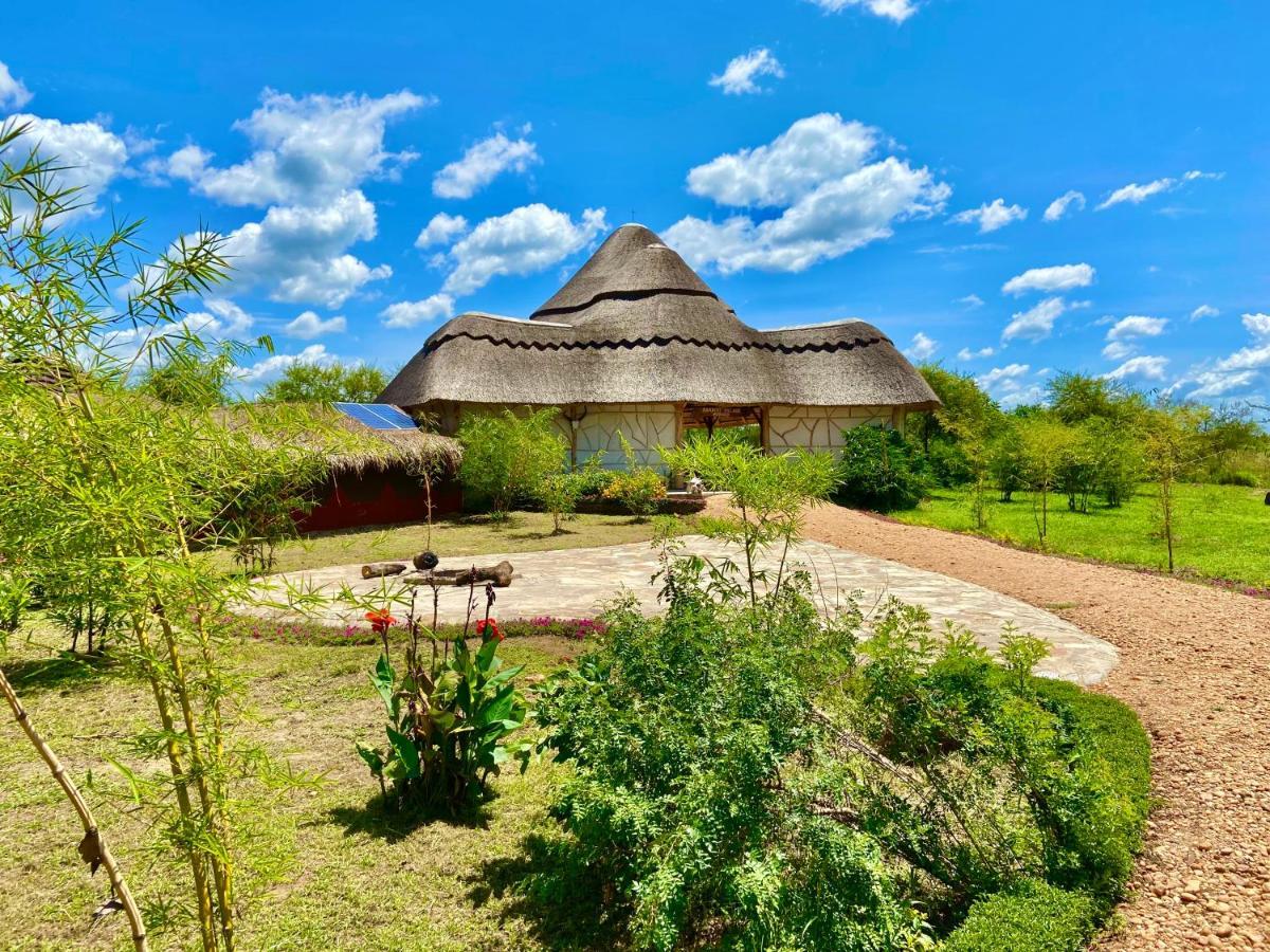 Murchison Falls Bamboo Village Paraa エクステリア 写真