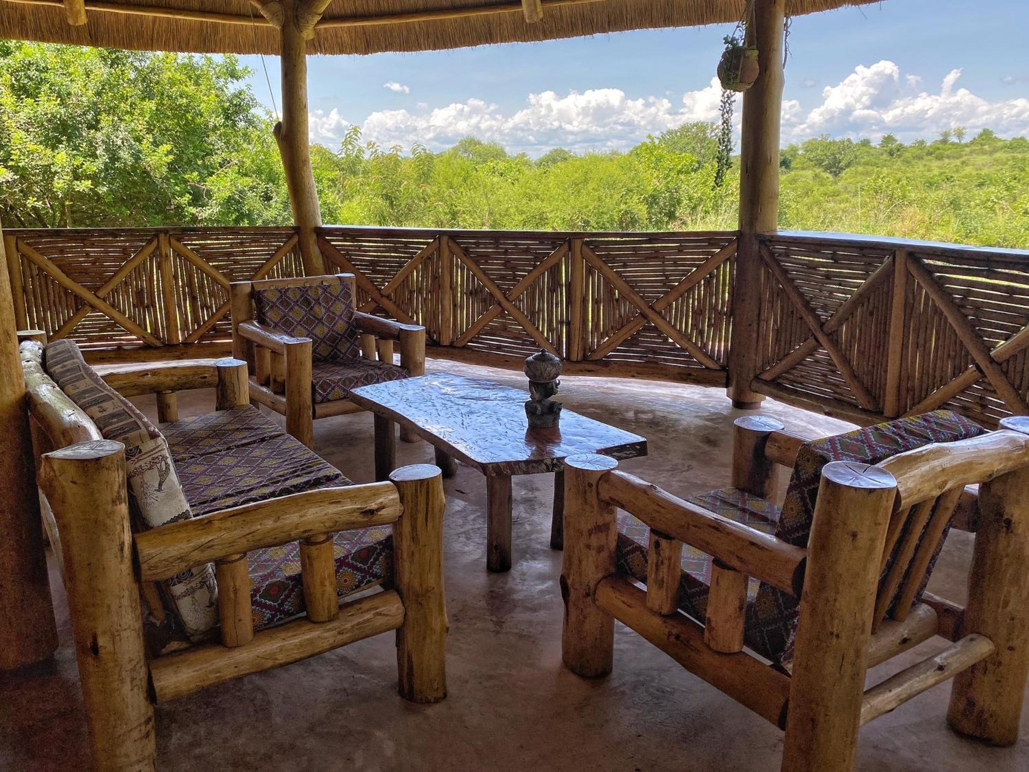 Murchison Falls Bamboo Village Paraa エクステリア 写真