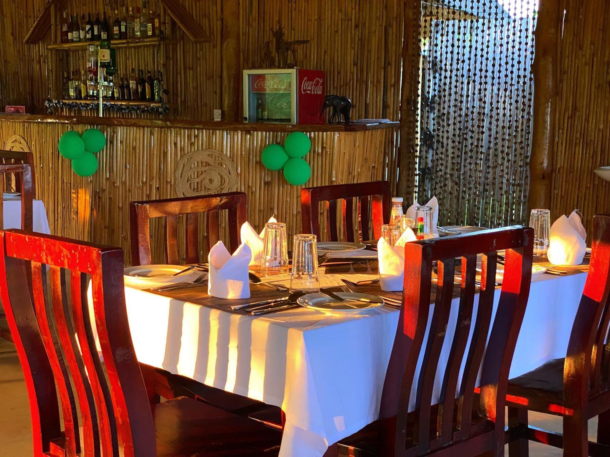 Murchison Falls Bamboo Village Paraa エクステリア 写真