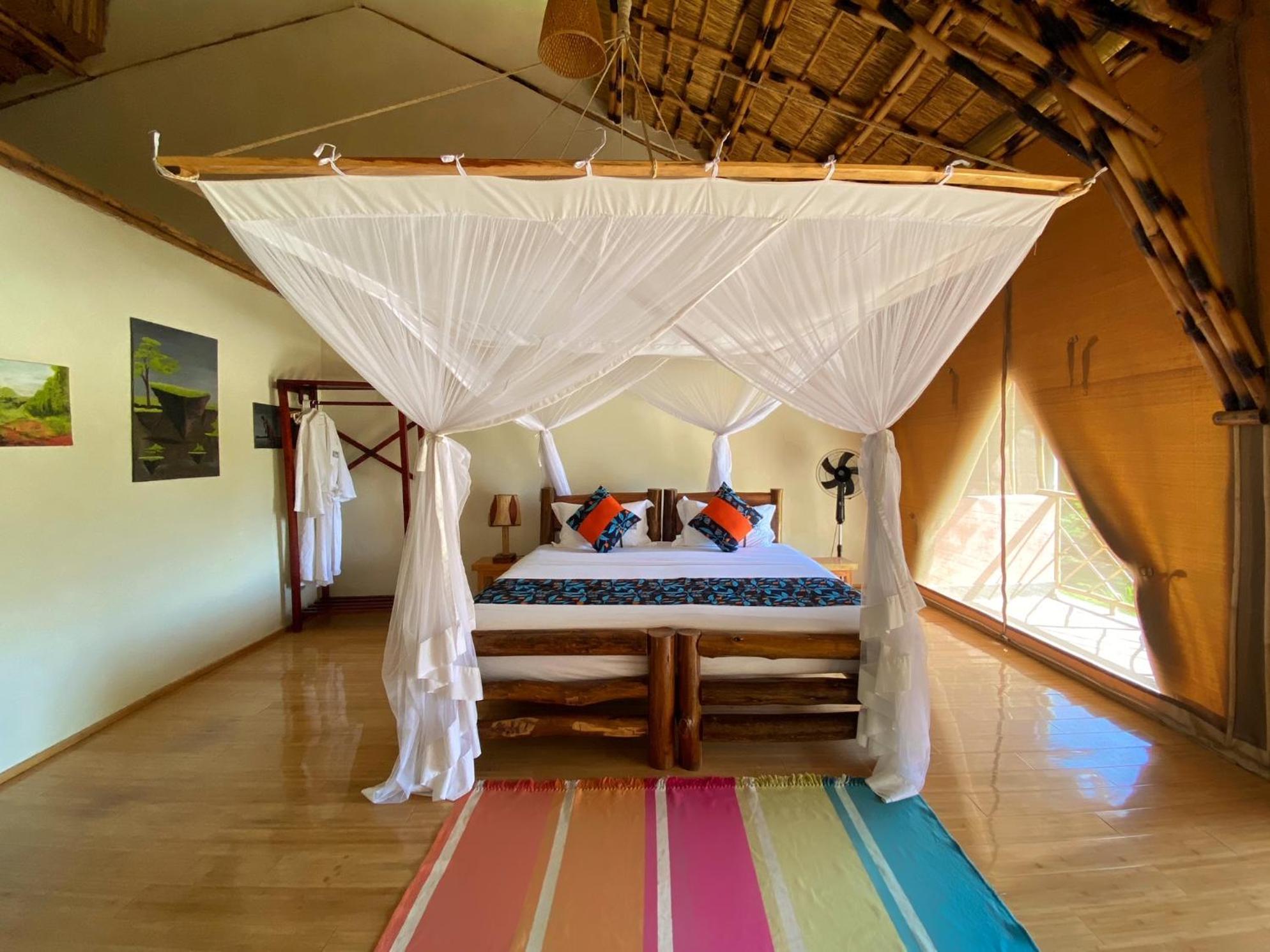 Murchison Falls Bamboo Village Paraa エクステリア 写真